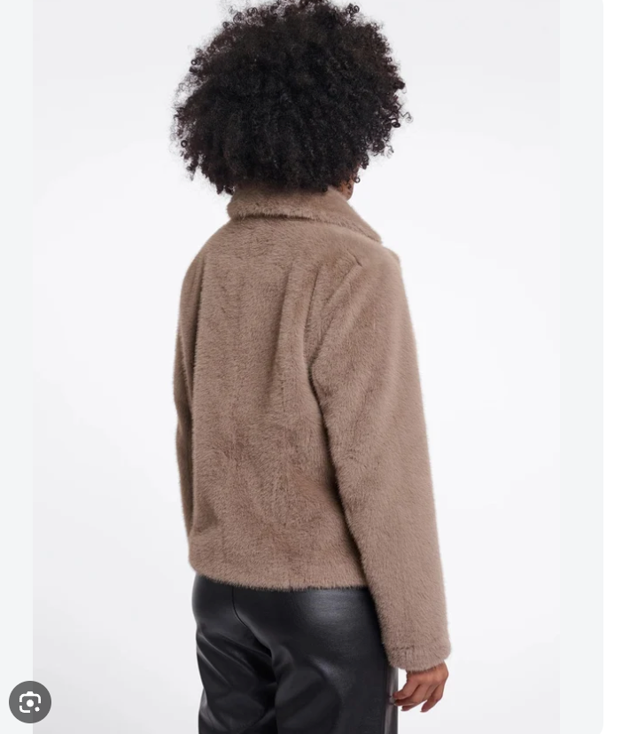 RINO & PELLE MAYLI SHORT COAT